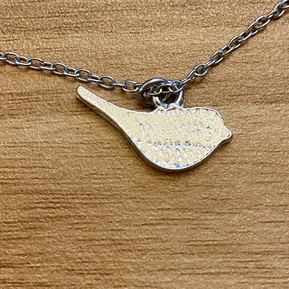 Adorable, silver bird necklace with expandable chain - Picture 4 of 7
